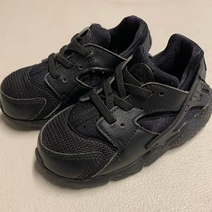Toddler all black huaraches